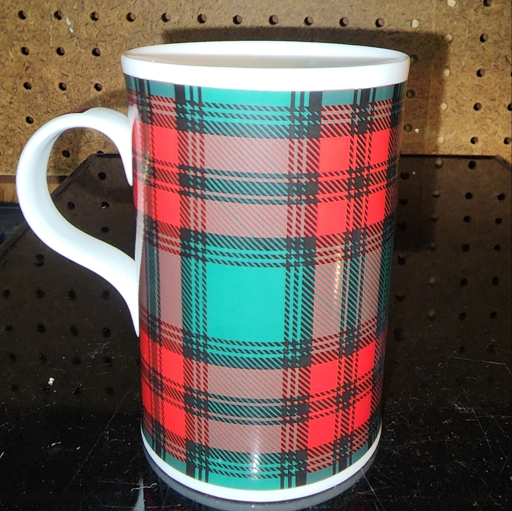 Country Tartans by Wren Giftware. Fine Bone China mug, made in England.